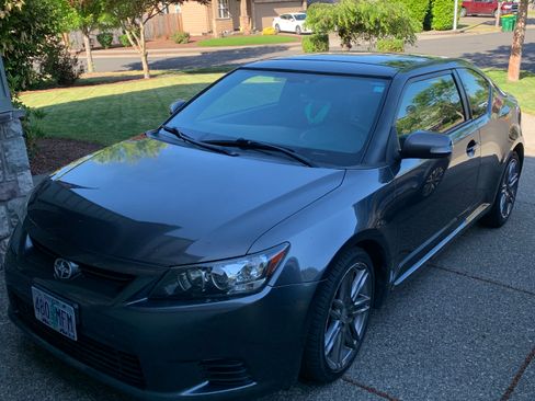 Used 2012 Scion tC FWD image 1