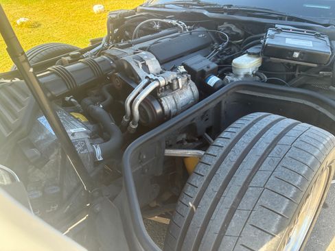 Used 1993 Chevrolet Corvette Coupe image 8