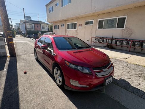 Used 2013 Chevrolet Volt Premium w/ Premium Trim Package image 10