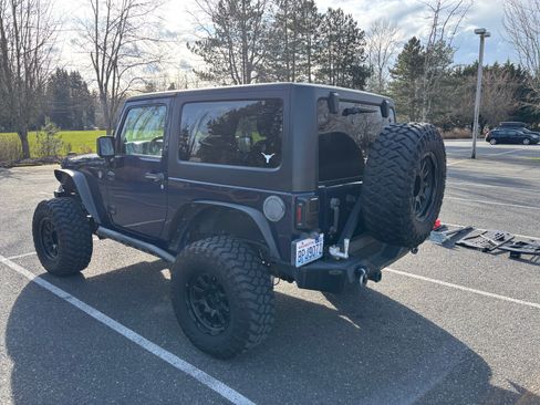Used 2013 Jeep Wrangler Sport image 9