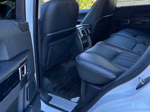 Used 2012 Land Rover Range Rover HSE AWD/4WD image 27