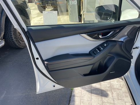 Used 2019 Subaru Crosstrek 2.0i Limited w/ Popular Package #2 image 14