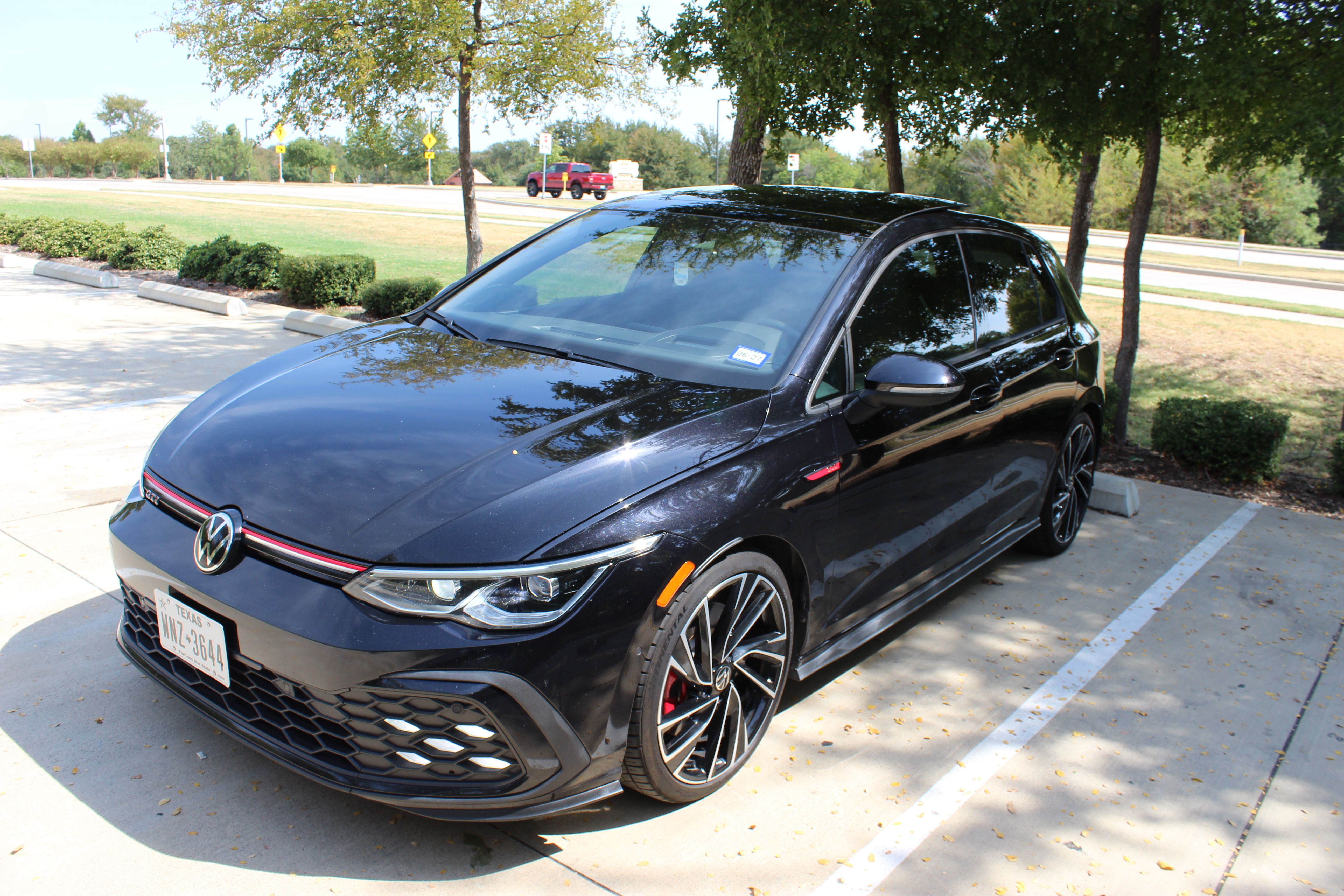 Used 2022 Volkswagen GTI Autobahn FWD image 13