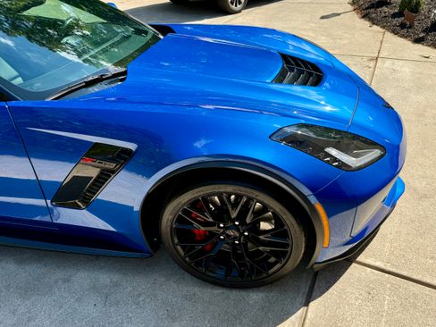 Used 2019 Chevrolet Corvette Z06 RWD image 4