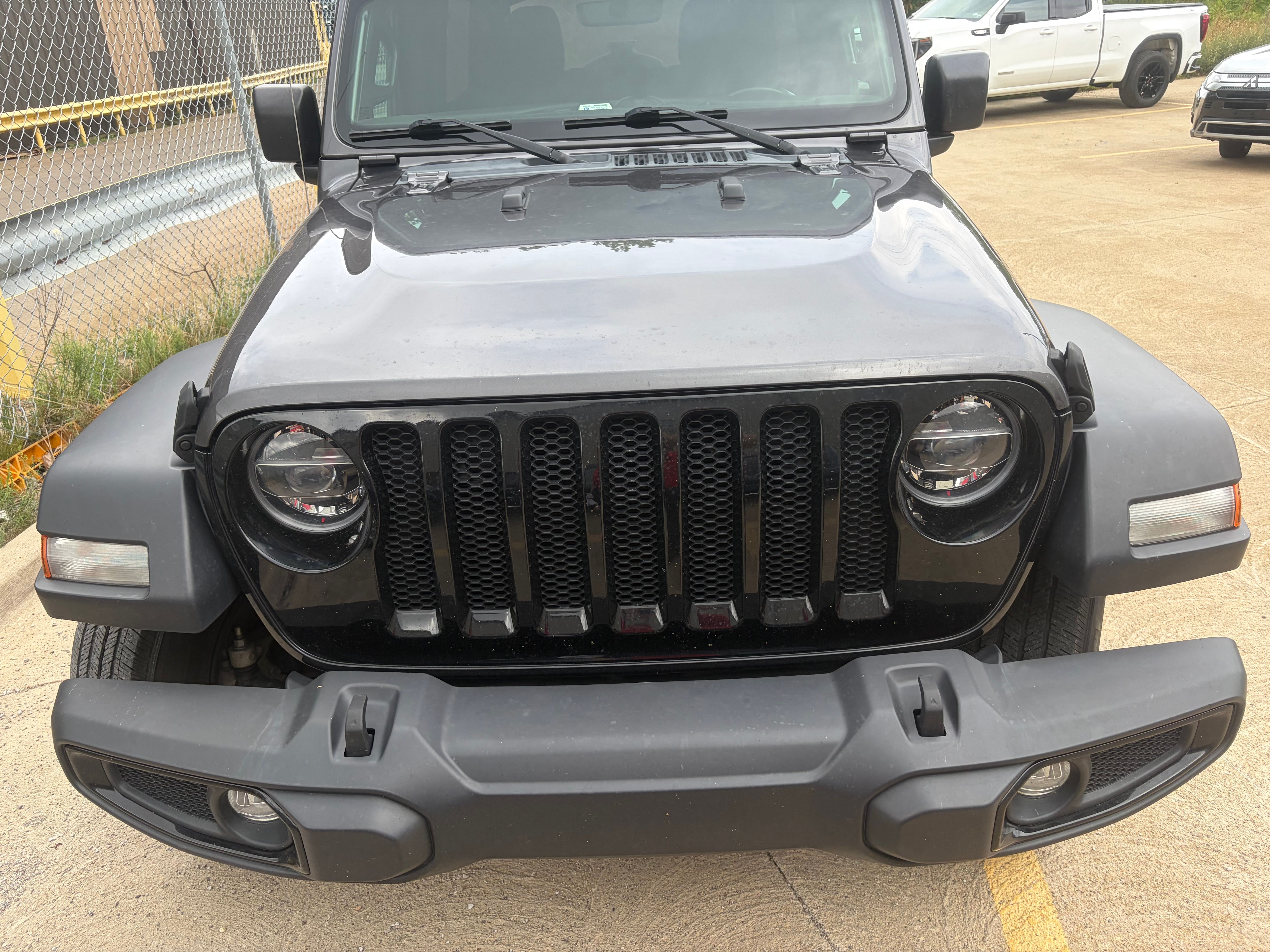 Used 2022 Jeep Wrangler Unlimited Sport AWD/4WD image 4
