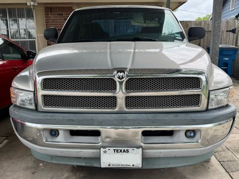 Used 1999 Dodge Ram 1500 Truck 2WD Quad Cab image 2