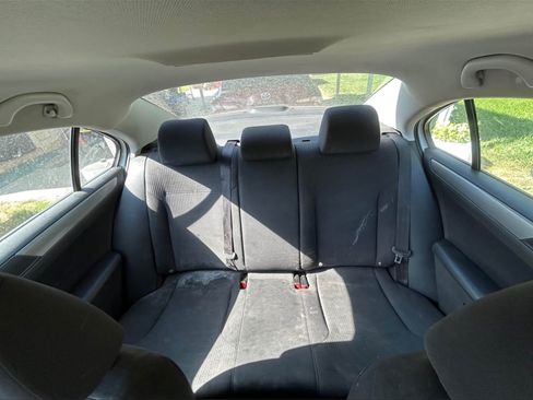 Used 2015 Volkswagen Jetta TDI S image 18