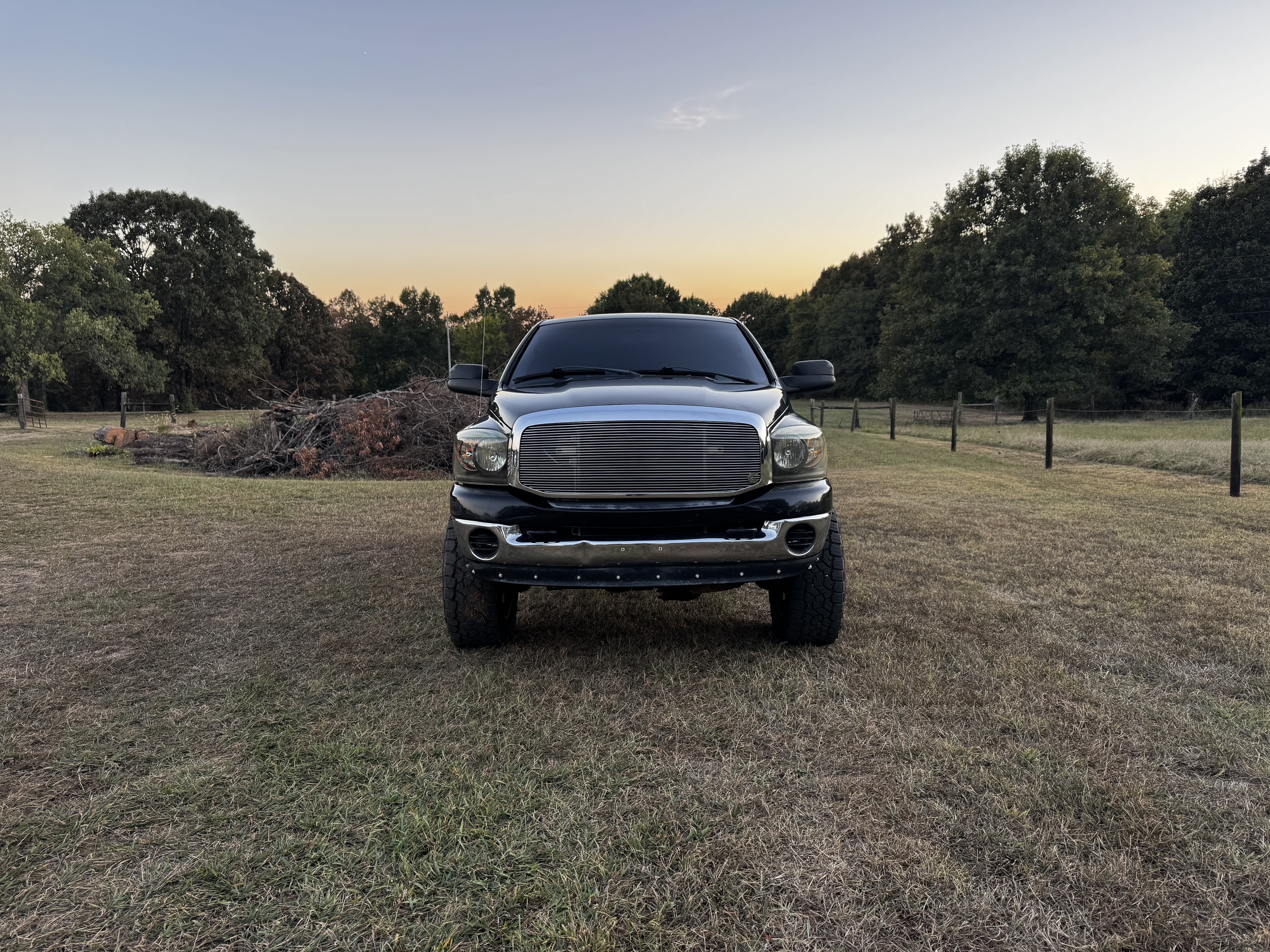 Used 2007 Dodge Ram 2500 Truck SLT w/ Light Group AWD/4WD image 2