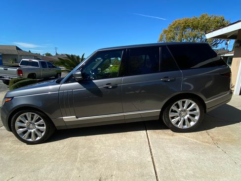 Used 2016 Land Rover Range Rover Supercharged image 2