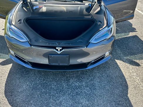 Used 2018 Tesla Model S 75D image 15