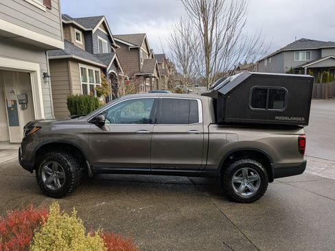 Used 2021 Honda Ridgeline RTL-E image 2