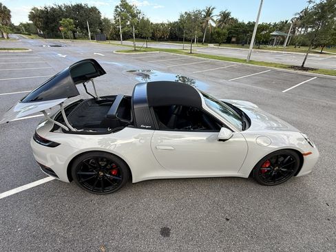 Used 2024 Porsche 911 Targa 4S AWD/4WD image 18