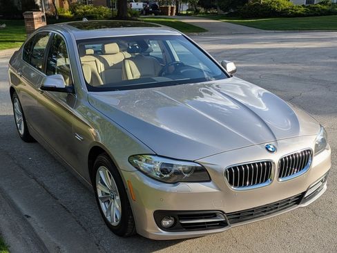 Used 2015 BMW 528i xDrive Sedan AWD/4WD image 1