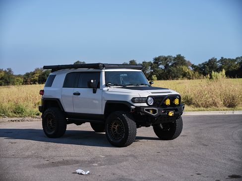 Used 2008 Toyota FJ Cruiser 4WD image 6