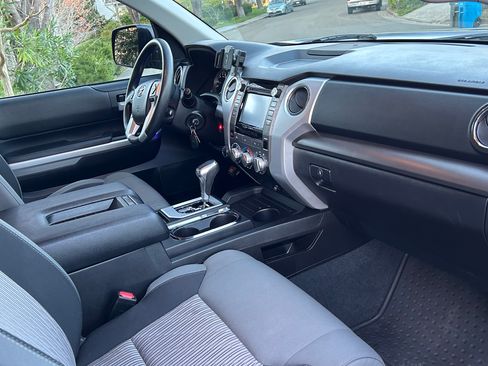 Used 2015 Toyota Tundra SR5 w/ TRD Off Road Package image 17