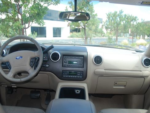 Used 2004 Ford Expedition Eddie Bauer RWD image 23
