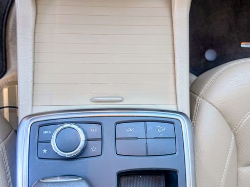 Used 2014 Mercedes-Benz GL 450 4MATIC image 18