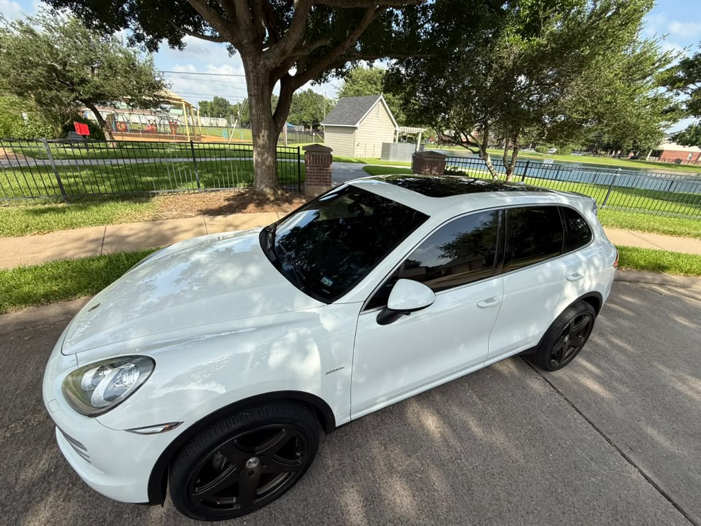 Used 2014 Porsche Cayenne Diesel Platinum Edition AWD/4WD image 17