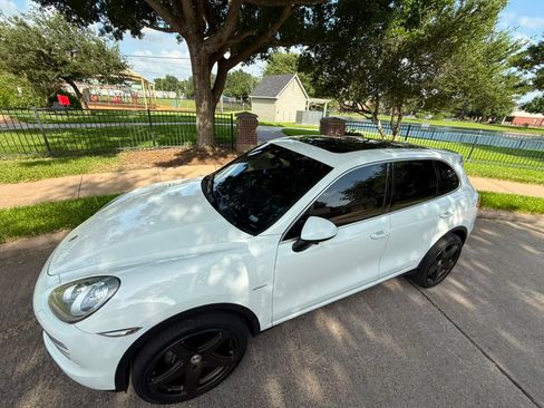 Used 2014 Porsche Cayenne Diesel Platinum Edition AWD/4WD image 17