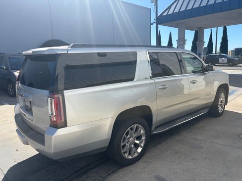 Used 2015 GMC Yukon XL SLT w/ Open Road Package image 2
