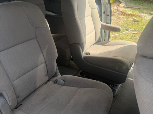 Used 2015 Honda Odyssey EX image 8