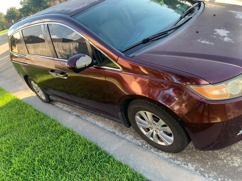 Used 2015 Honda Odyssey EX image 8