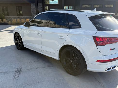 Used 2020 Audi SQ5 Premium Plus w/ Premium Plus Package image 5
