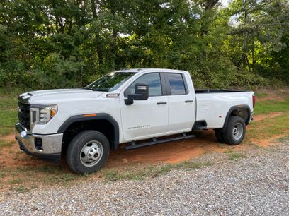 Used 2022 GMC Sierra 3500 Pro w/ Gooseneck/5TH Wheel Package