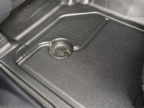 Used 2021 Ford Bronco Black Diamond image 21