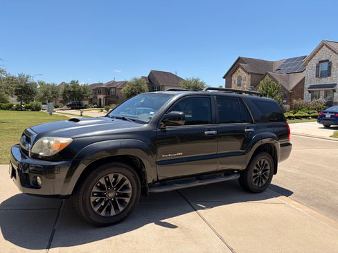 Used 2006 Toyota 4Runner Sport AWD/4WD image 2