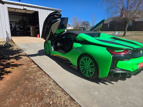 Used 2019 BMW i8 Roadster image 17