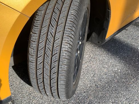 Used 2012 Ford Focus SE w/ SE Sport Pkg image 13