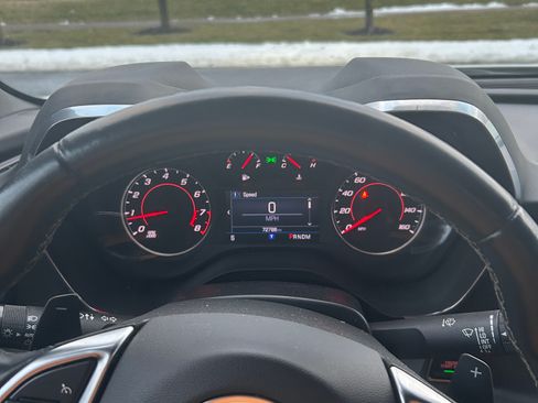 Used 2020 Chevrolet Camaro LT image 9