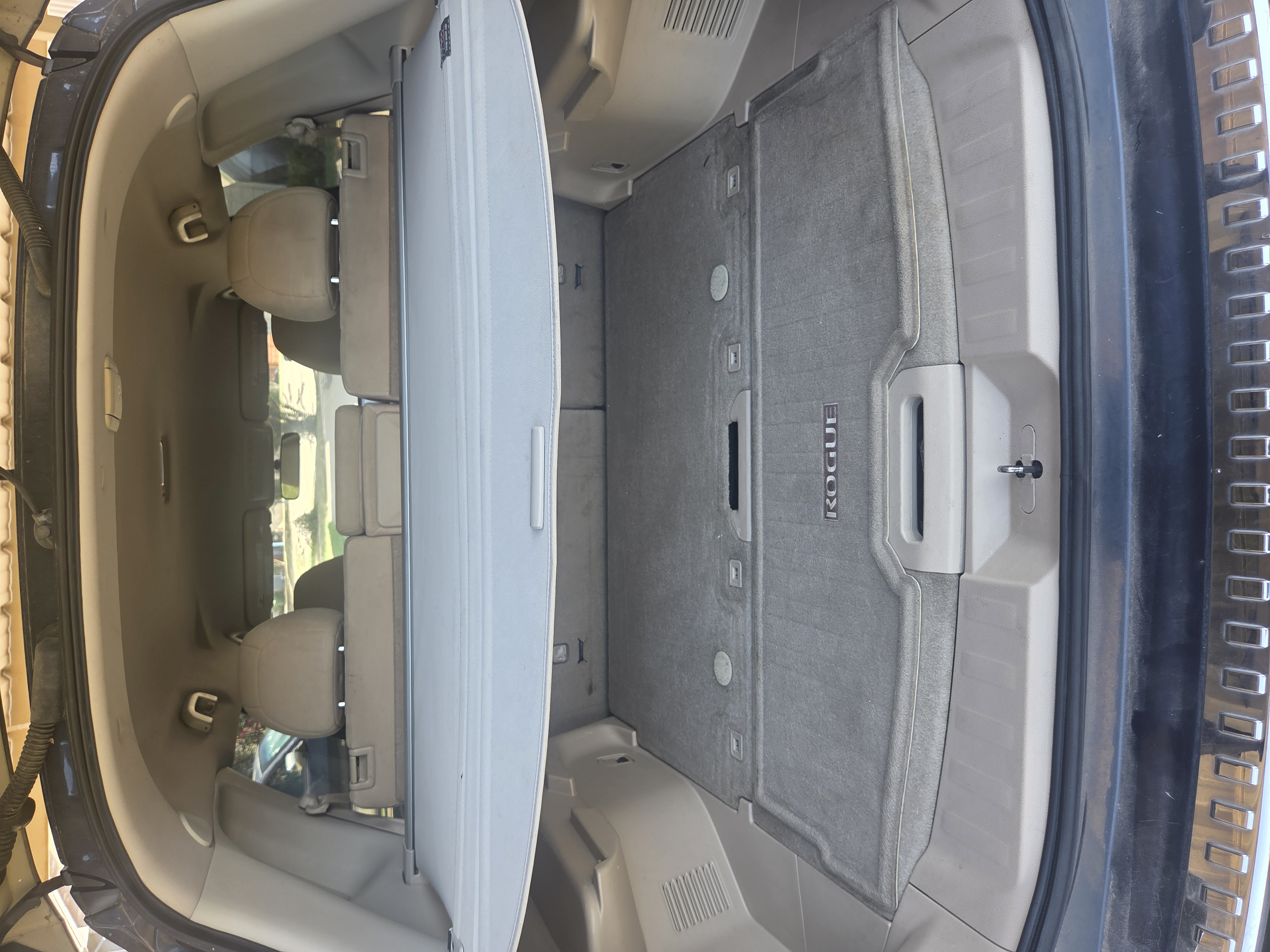 Used 2015 Nissan Rogue SV w/ SV Premium Package FWD image 12
