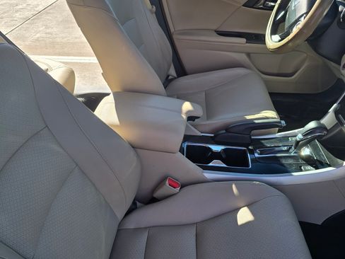 Used 2017 Honda Accord EX-L image 8