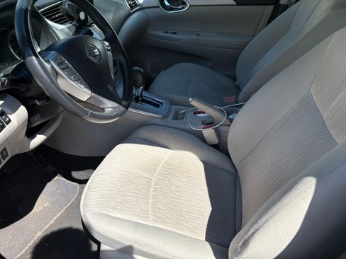 Used 2015 Nissan Sentra SV FWD image 6