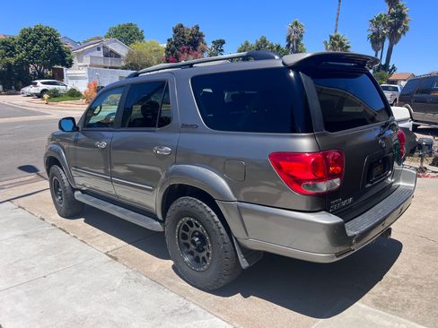 Used 2007 Toyota Sequoia Limited RWD image 5