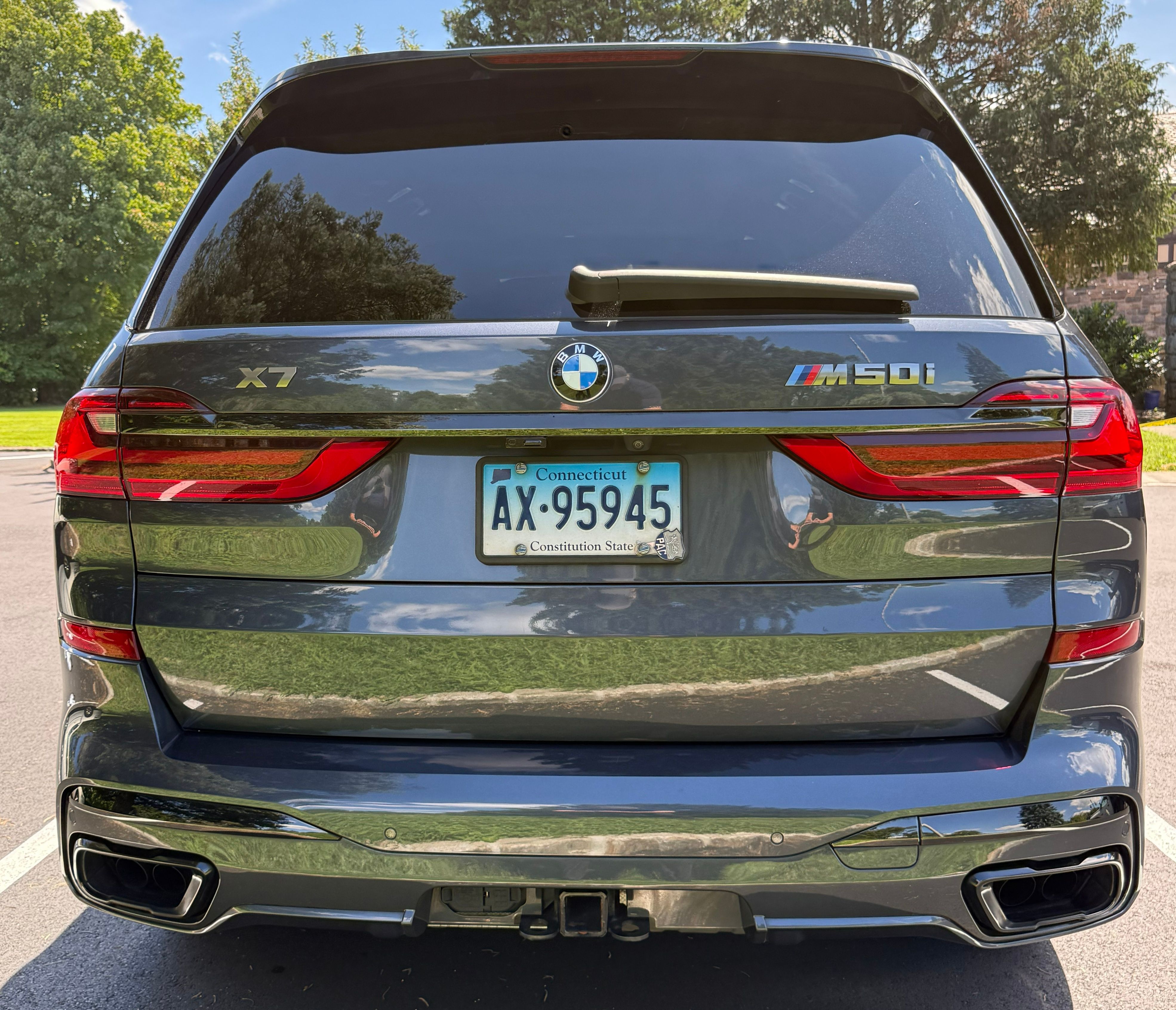 Used 2021 BMW X7 M50i w/ Dynamic Handling Package AWD/4WD image 12