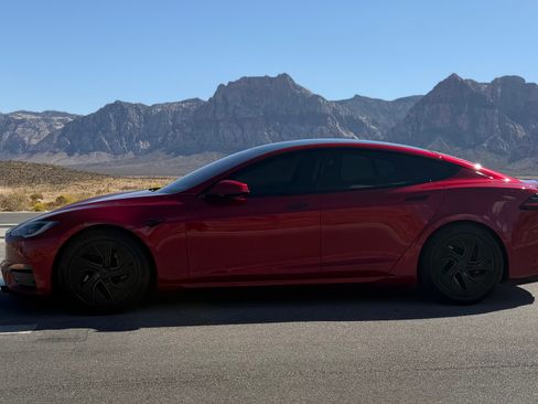Used 2026 Tesla Model S Plaid AWD/4WD image 6