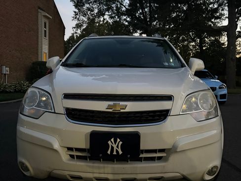 Used 2014 Chevrolet Captiva Sport LTZ FWD image 8