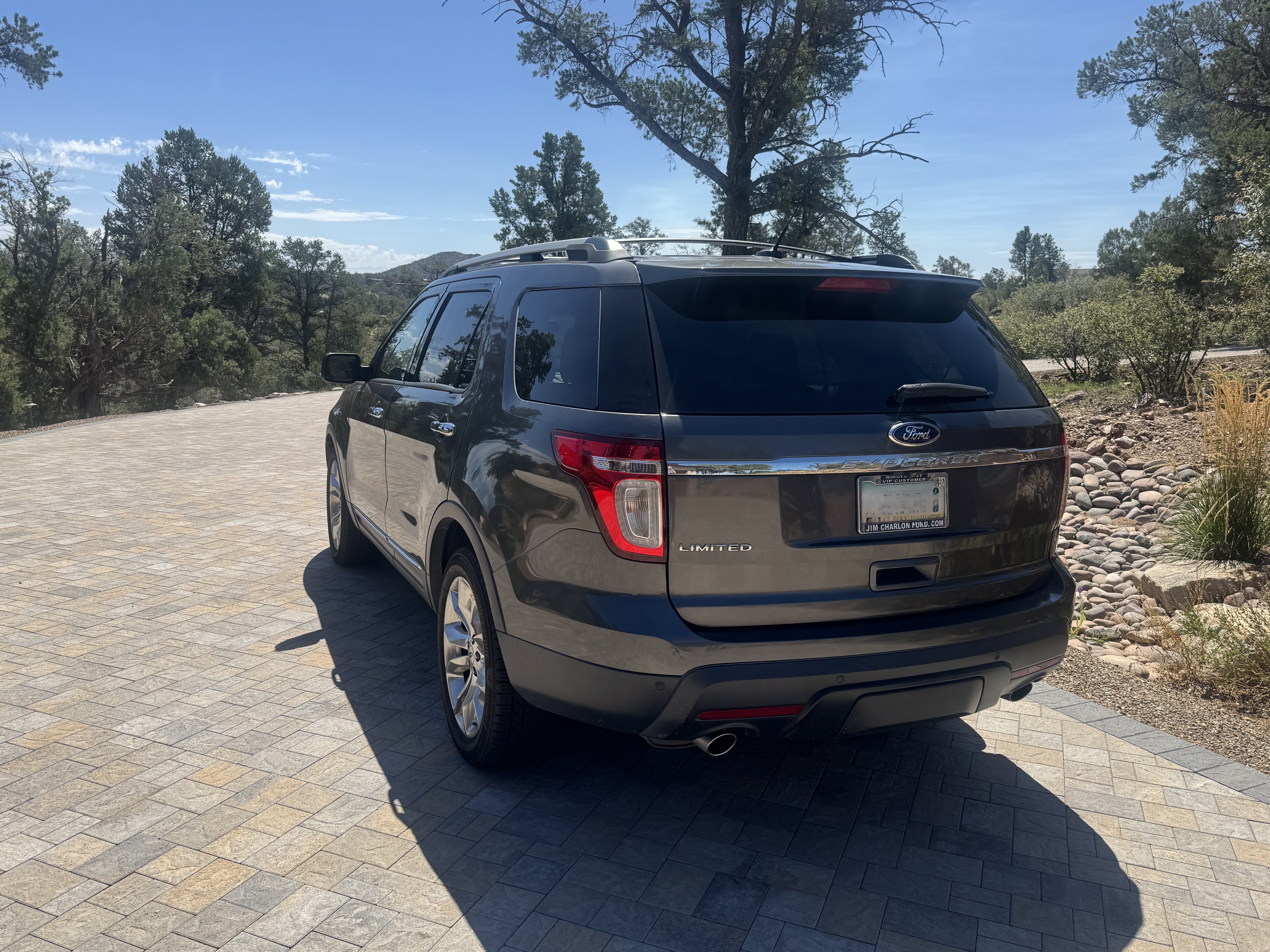 Used 2015 Ford Explorer Limited w/ Equipment Group 302A FWD image 9