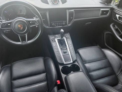 Used 2018 Porsche Macan GTS image 5