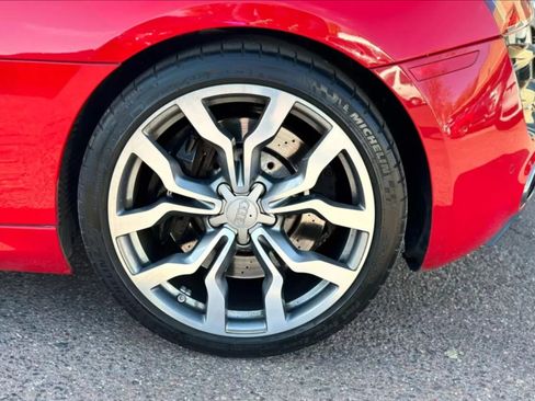 Used 2011 Audi R8 V10 image 11