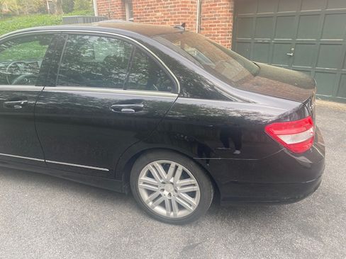 Used 2009 Mercedes-Benz C 300 4MATIC Sedan image 10