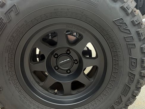 Used 2015 Jeep Wrangler Unlimited Rubicon AWD/4WD image 24