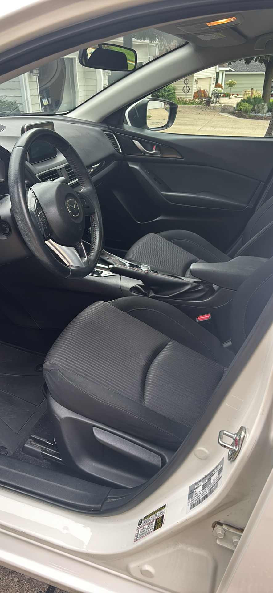 Used 2015 MAZDA MAZDA3 i Touring FWD image 6