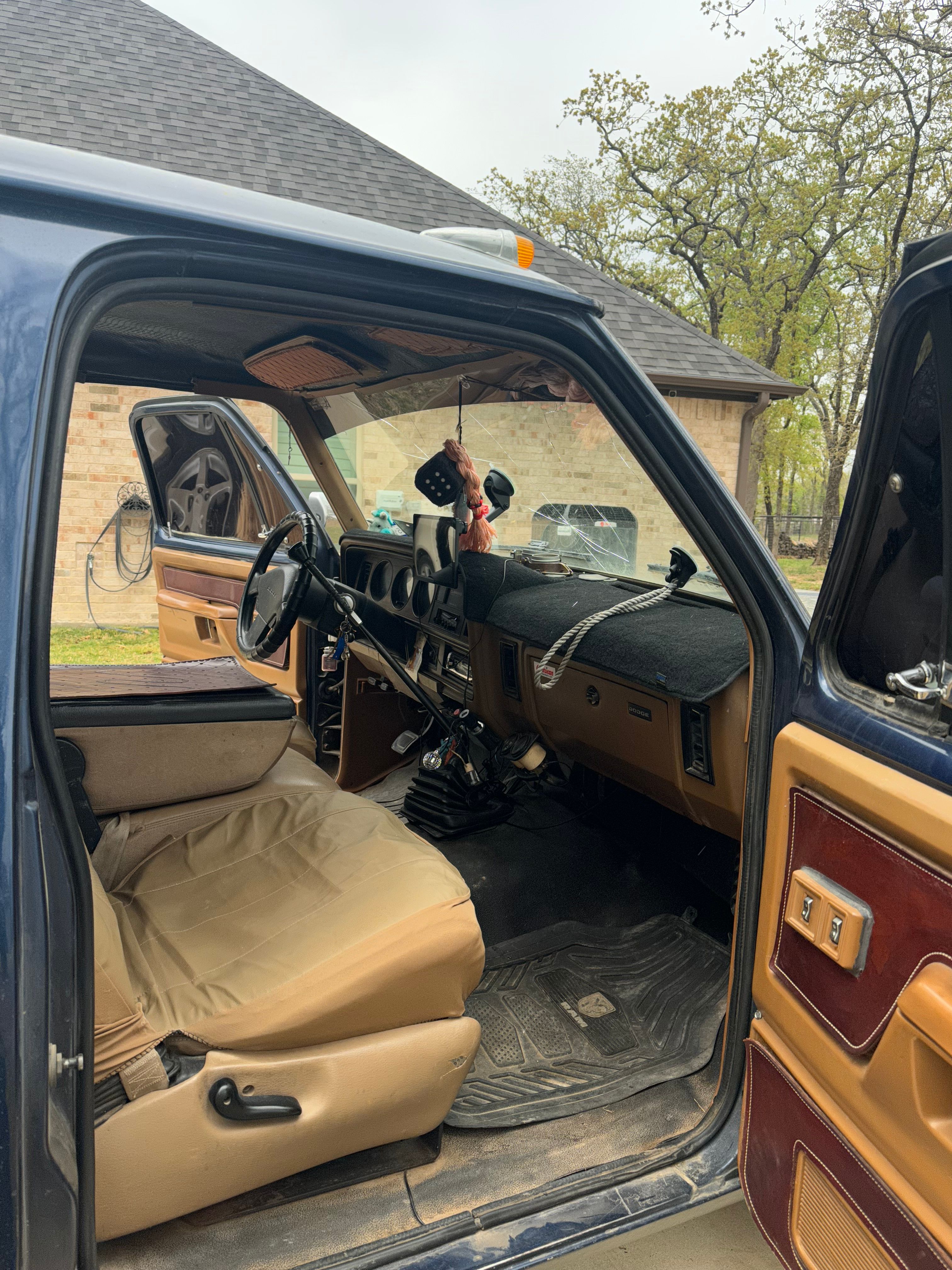 Used 1992 Dodge D/W Truck 350 RWD image 5