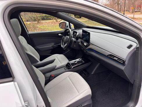 Used 2022 Volkswagen ID.4 Pro S image 6