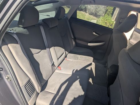 Used 2014 Toyota Prius Two image 16