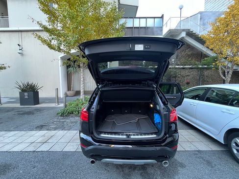 Used 2021 BMW X1 xDrive28i w/ Convenience Package image 12